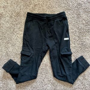 Mens gymshark joggers black -M